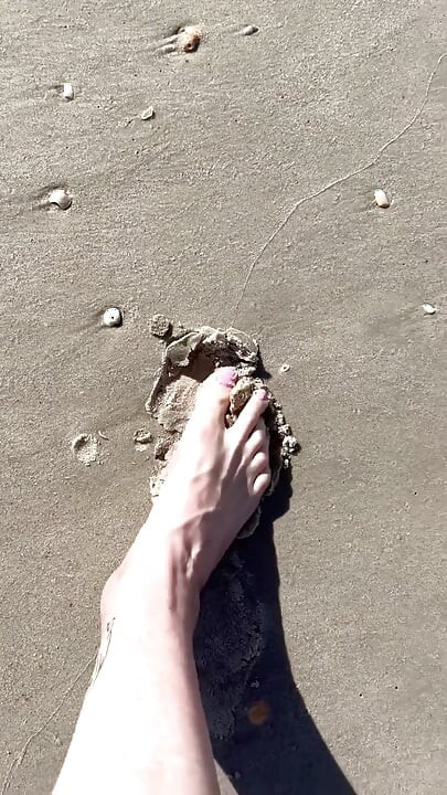 Dag på stranden med 67 gudinna