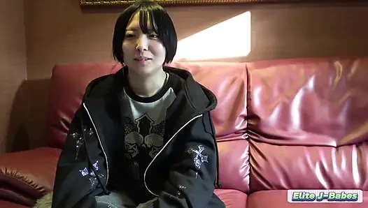 Boyish beauty mengaku nggak tertarik tapi pelan-pelan ke depannya mengungkap kepercayaan diri yang tak terduga