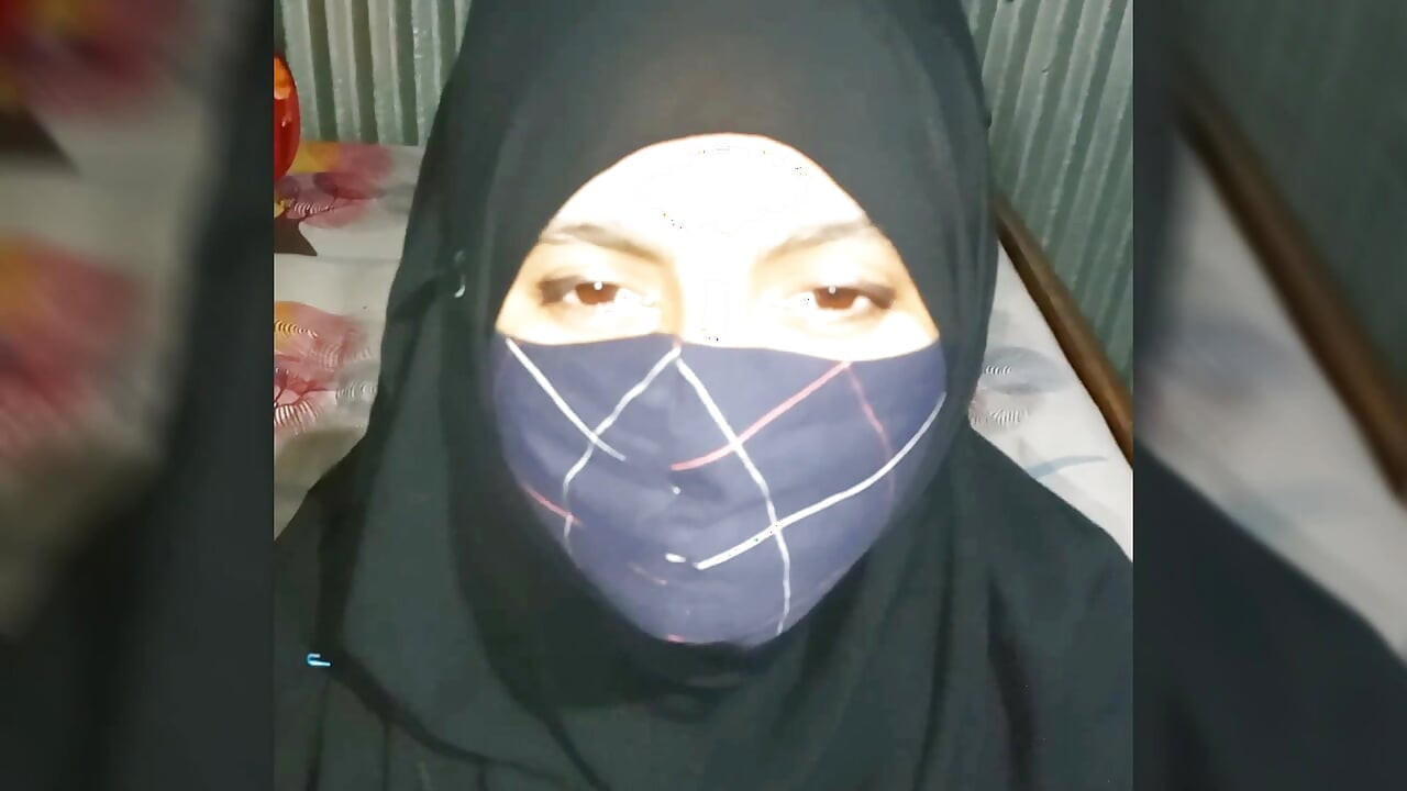 Pacar muslim berhijab desi dibawa pulang dan dia di akan menghapus audio bangla