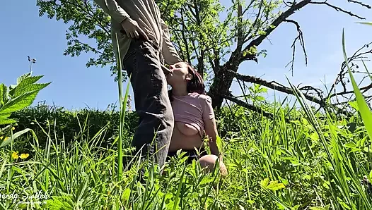 Outdoor amateur pov video: MILF with big natural tits gives blowjob
