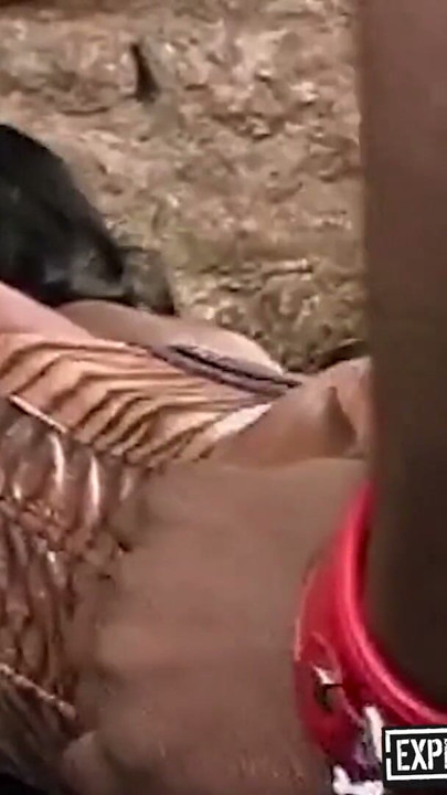 Masmorras africanas escravas, consolo anal fodendo boceta submissa | Clipe 1