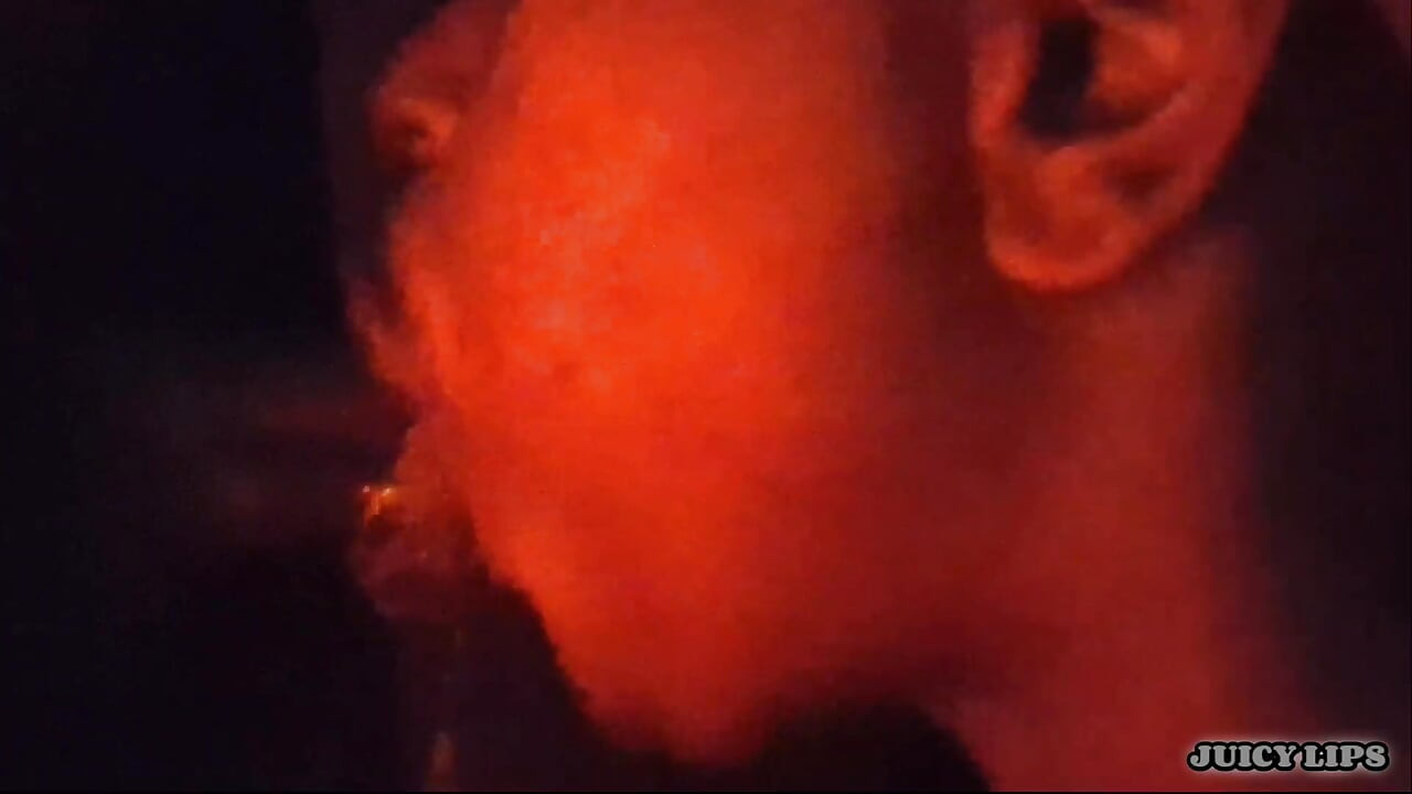 JUICY LIPS-brings him to the red room to sloppily deepthroat his dick