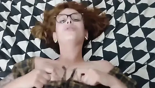У девушки из библиотеки горячая киска.