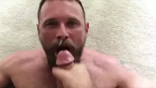 Cum Eating Muscle Bear