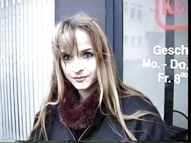 墨水辣妹在選角時手指插她的騷穴