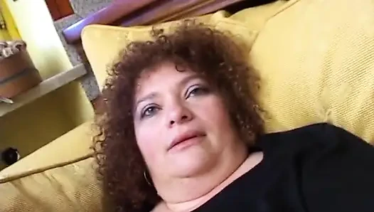 Amateur fat girl jerks off her pussy with a dildo