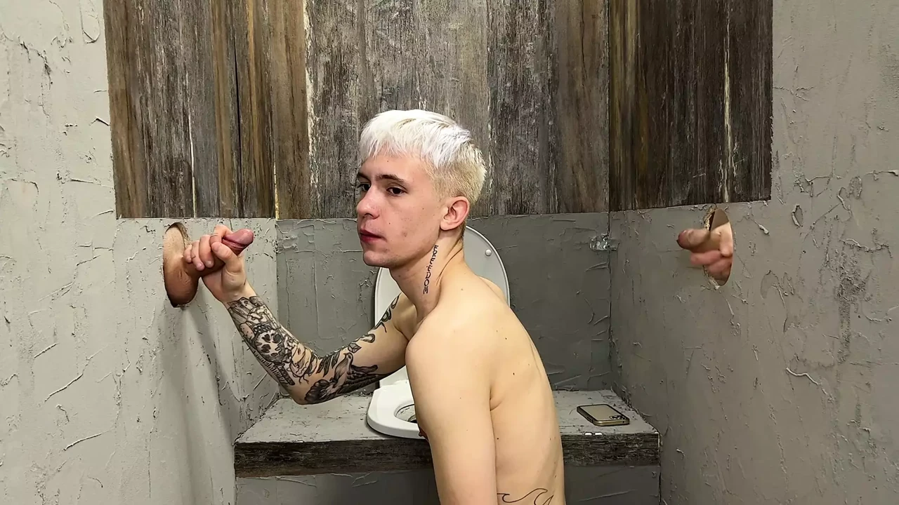 #256 Twink gave himself to two strangers right in the toilet
