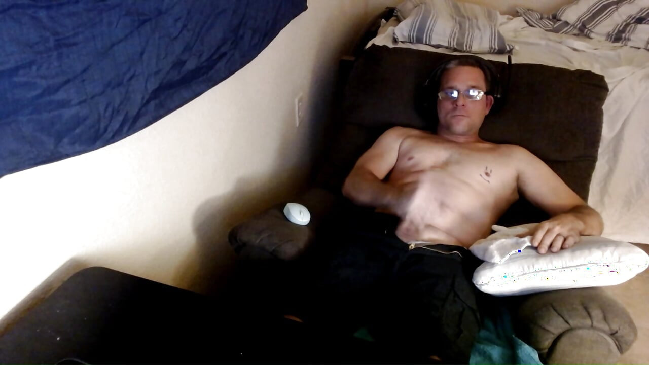 DubeSnackes masturbating # 3 play