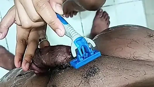 Biarkan dia mencukurnya sebelum mengisapnya