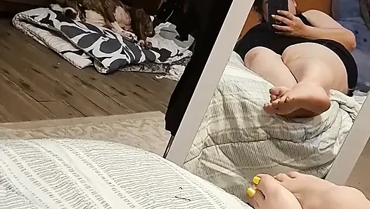 My Sexy Feet Love to Play