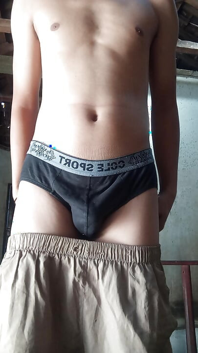 sexy boy wank at the morning