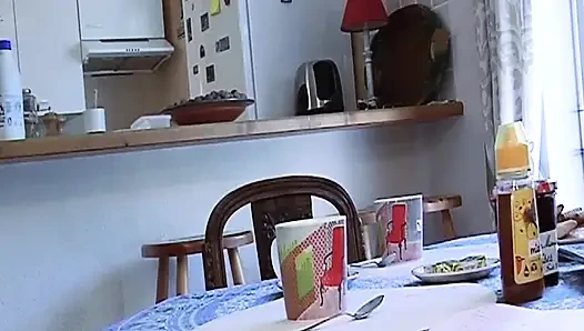 Fransa'dan zenci bebek amcığıyla oyununu izliyor