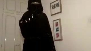 Burka Muslima Zieht их первая и вторая по уходу