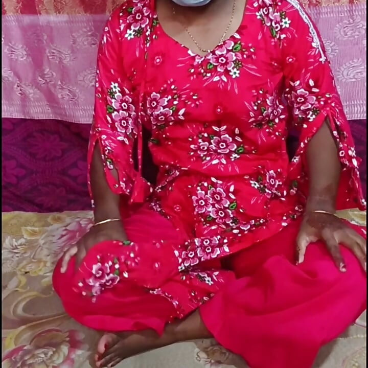 Viral sexy video of a Bangladeshi maternal uncle in law and niece.