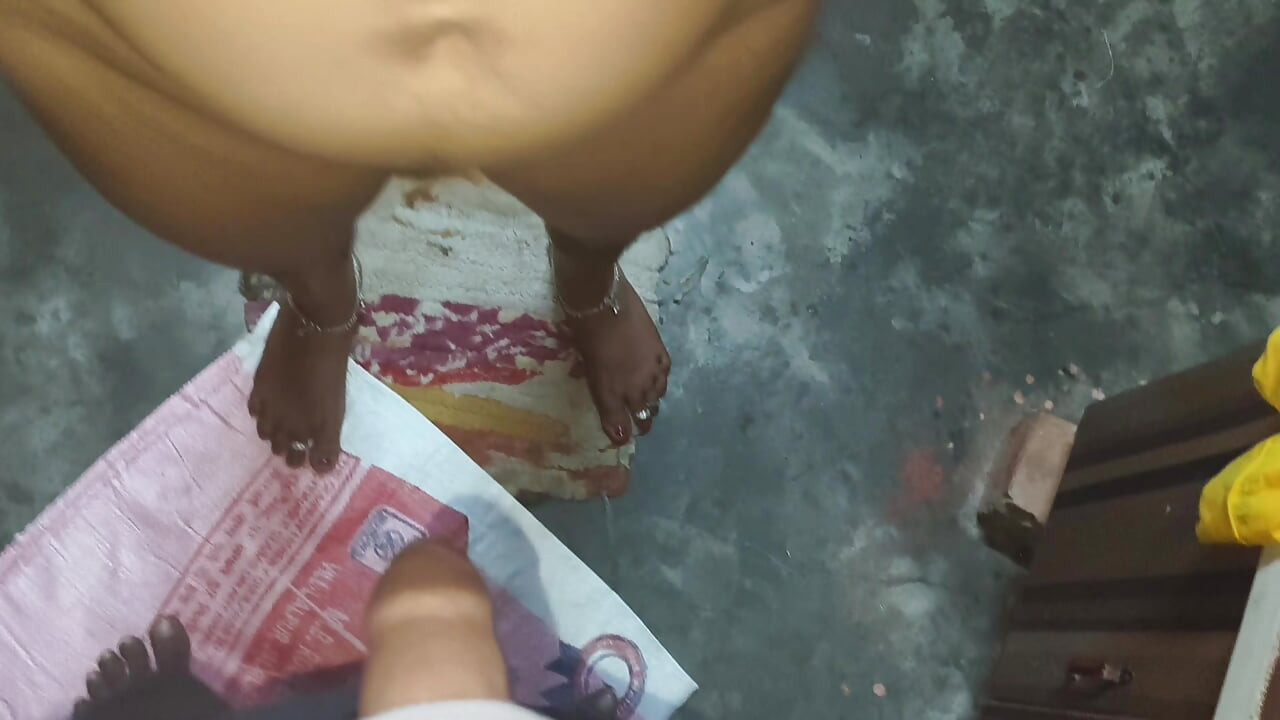 デシ・インディアンのティーンガールがデシ・チュダイのXXX動画とセックス