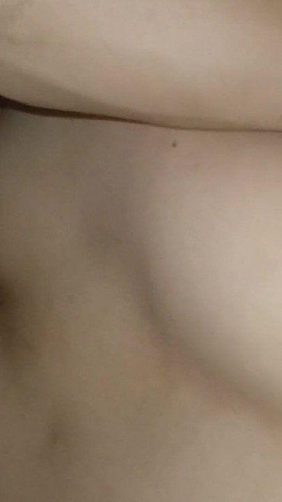 الاستمتاع بجسد جاري الجميل من خلال مؤخرته الجميلة. | مقطع 1