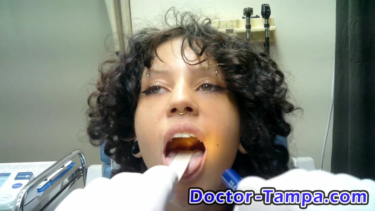 Dr Tampa - Peperiksaan Gyno Nicole Luva yang pertama