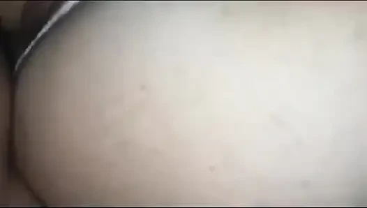 Enge vagina, von beschenktem moreno gefickt