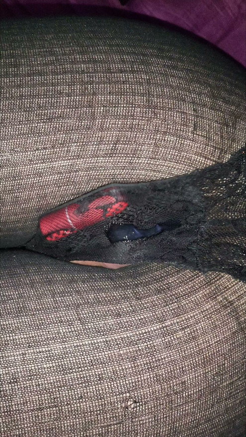 Femboy Hands free cum on own ass thru panties