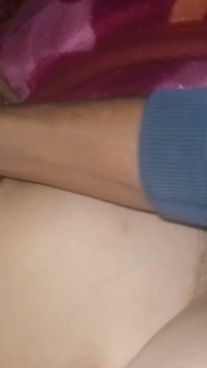 Η γυναίκα Desi γαμιέται σκληρά και πειράζει με τα βυζιά της | Κλιπ 2