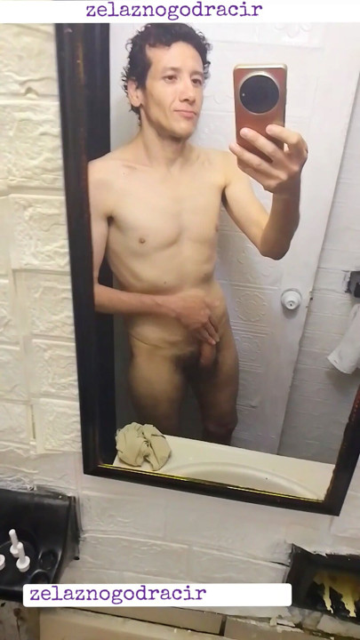 Big 22 centimeter Mexican curved cock pulls out his rifle to prove that his cock is the biggest in his city
