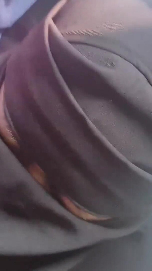 Black Hijab Minokiiko Blowjob in Car | Clip 1