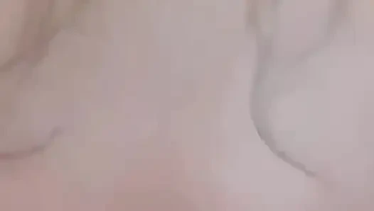 En sevdiğim oyuncak götümü tamamen dolduruyor.