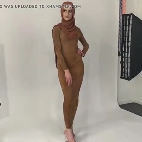 Sexy Kopftuch Muslima Fotoshooting