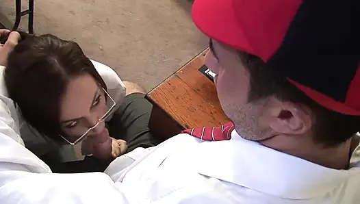 Stunning MILF gets pounded