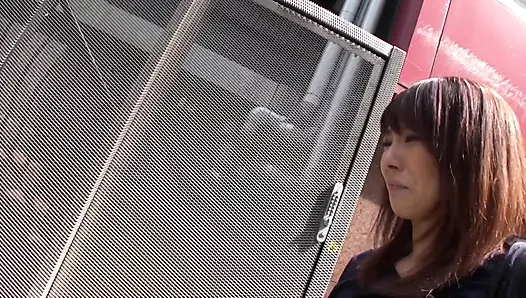 [mature Wife Who Has Had an Affair, Towako 52 Years Old]