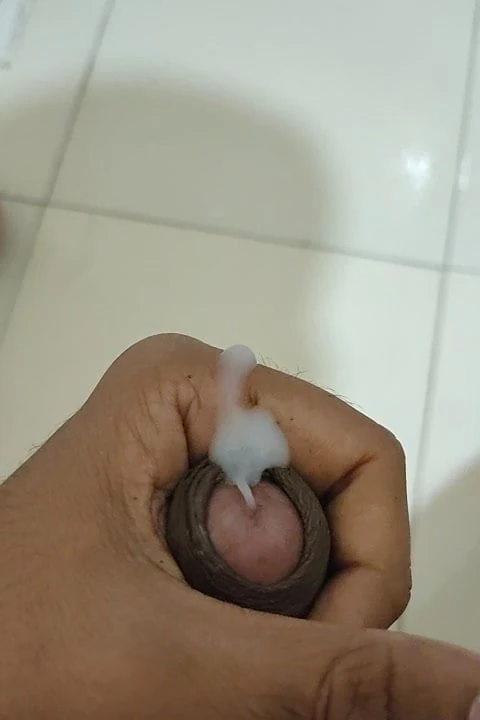 Cumshot for lovely girls for mastubate her pussy