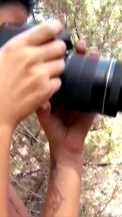 Düzgün vücutlu genç kız çıplak fotoğraf çekiminin ardından ormanda amını siktiriyor