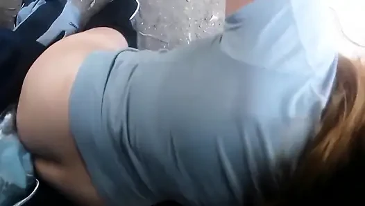 Wir halten in der Garage