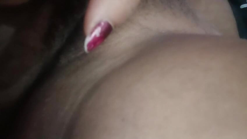 Xxx indian girl so kar bur mei ungali kiya
