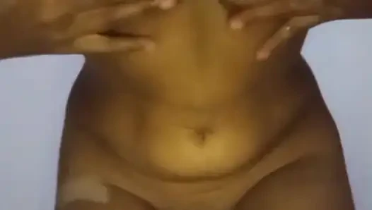 Sri Lankan GF Big Milky Boobs