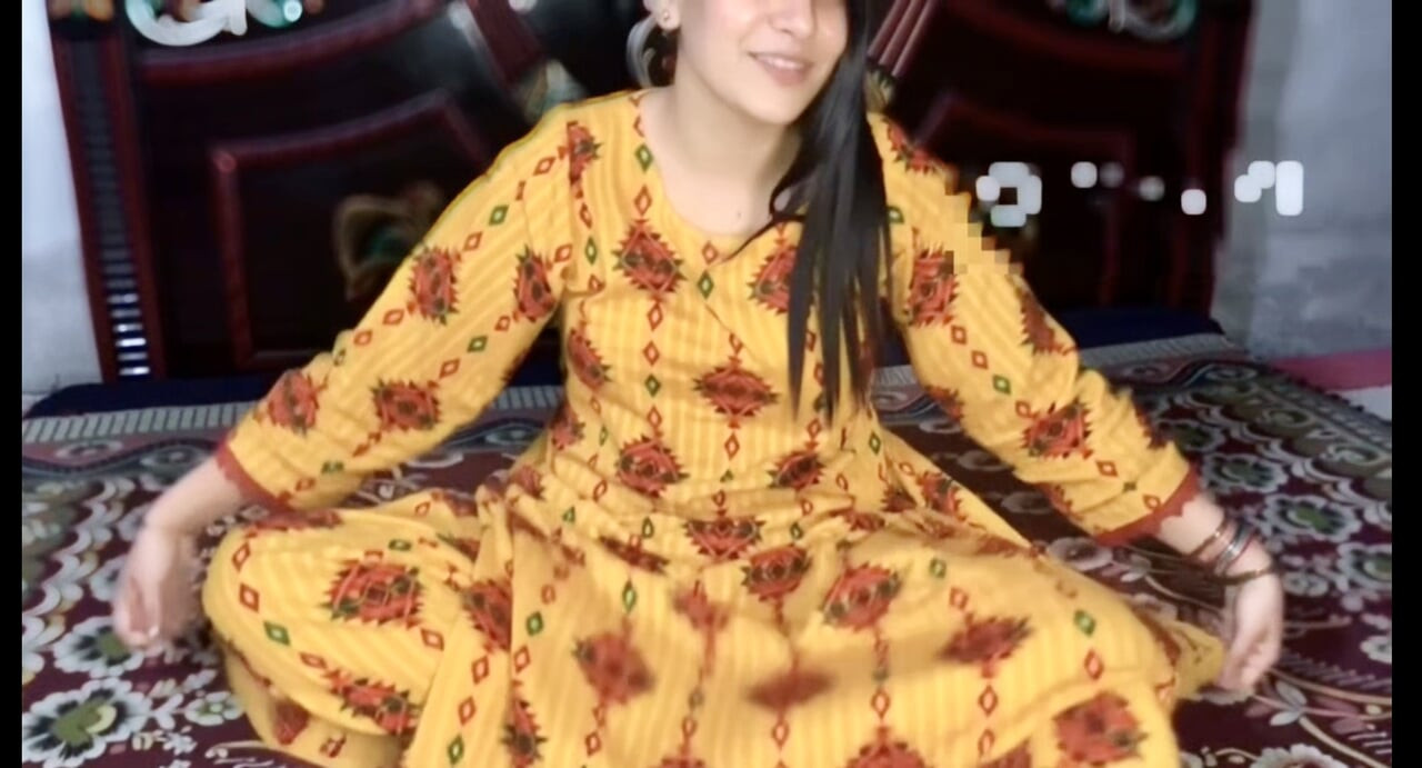 TikTok Famous Indian Beauty Big Ass Sex Tape Doggystyle to Cowgirl Ride
