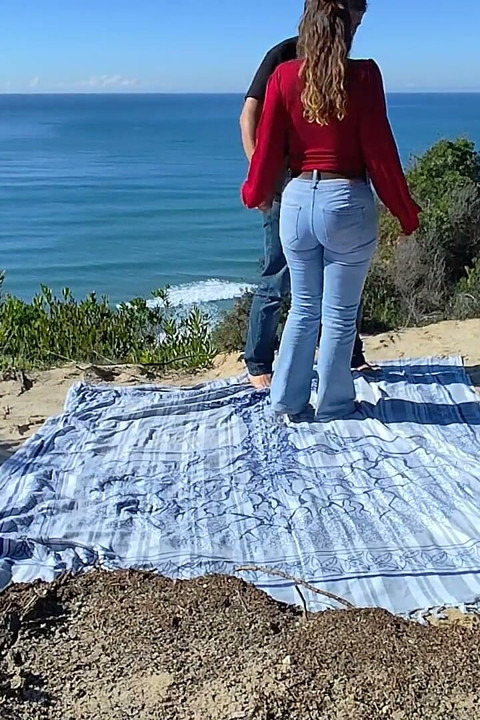 Bercinta di pantai
