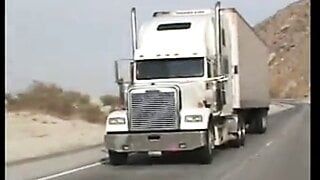 Hete rijpe vrachtwagenchauffeurs