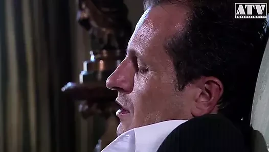 Tina Gabriel an Italian brunette slut gets fucked in the ass