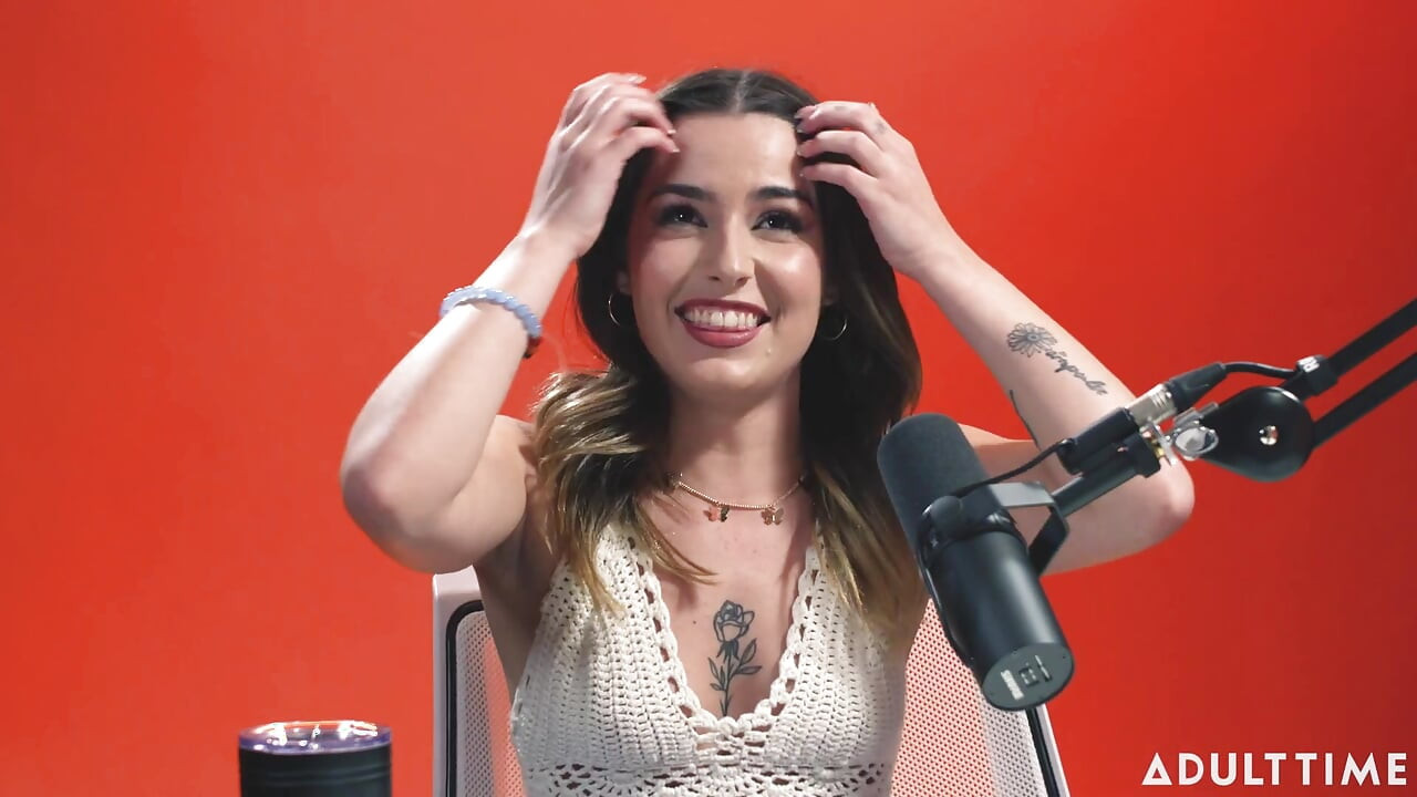 Chanel Camryn, a Rainha quiver, o podcast Adult Time