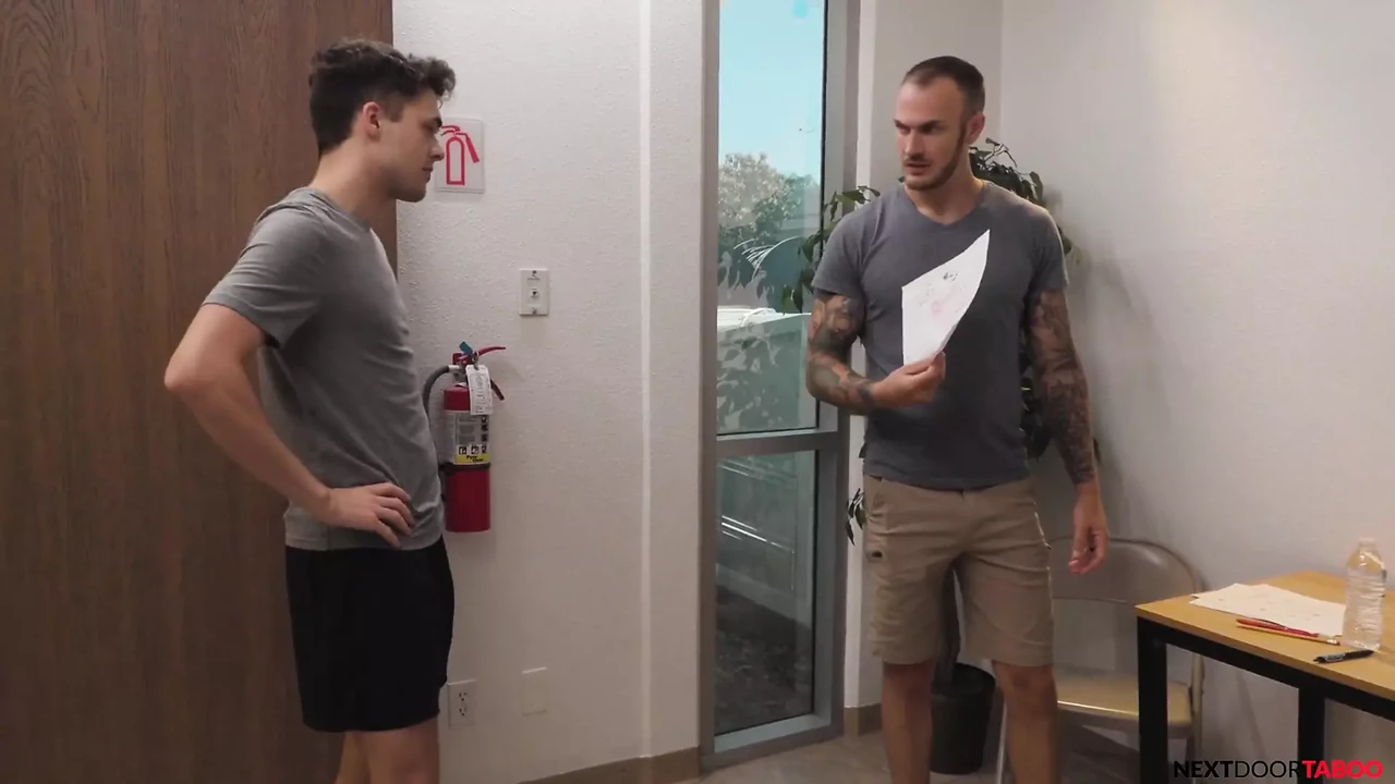 Nextdoorstudios Stuck with Step-dad