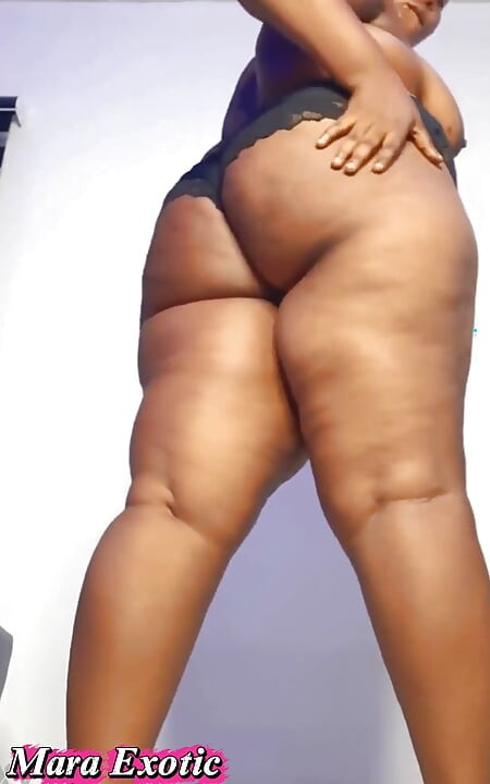 Thick Ebony Babe Mara Exotic Loves Teasing and Masturbating for You