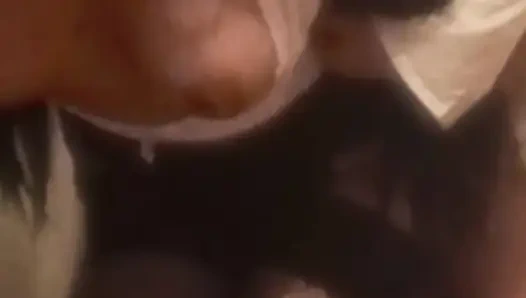 Секретарша сучка дает боссу ее влагалище после поездки на работу, как легко я положил это!