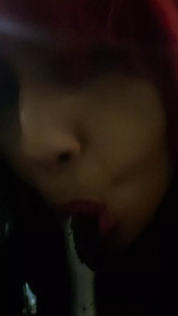 beautiful crossdresser practices before sucking