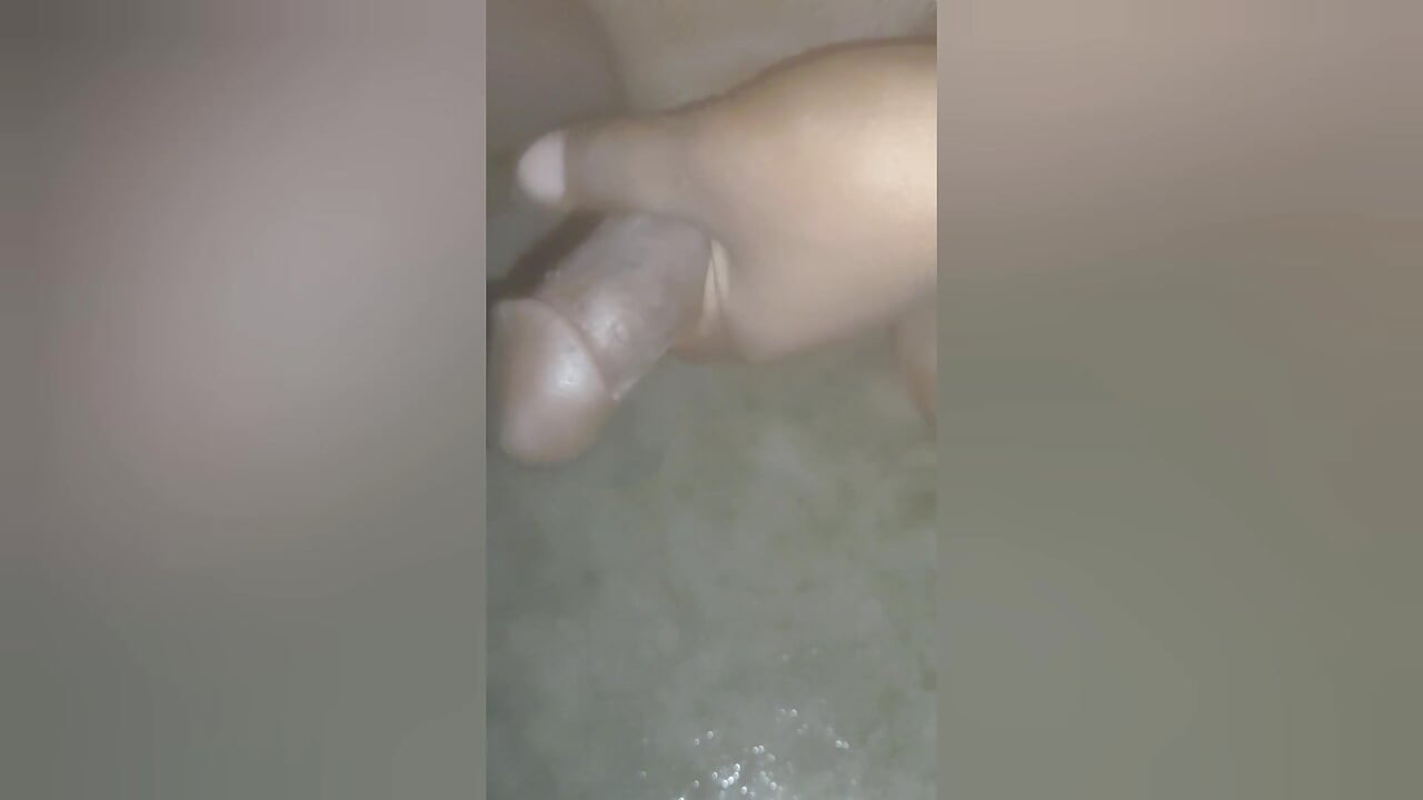 Rain night play with Me And myself  The hotboy going to the bathroom Play with small dick Masturbation Assholle asian