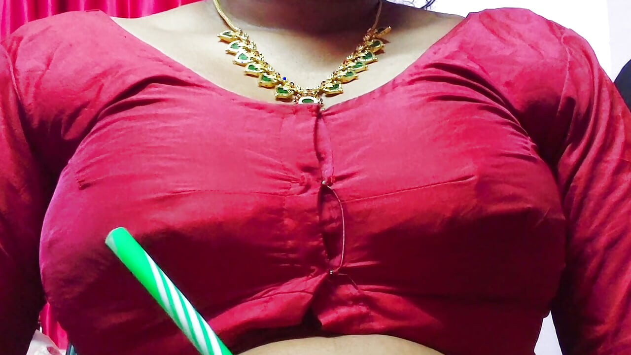Horny Aunty Seduced Her Boyfriend With Her Boobs