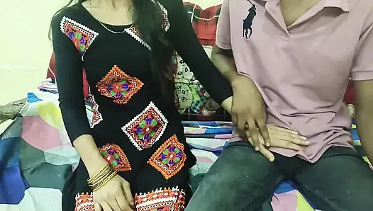 Özel Hintli yenge amcık sikişiyor