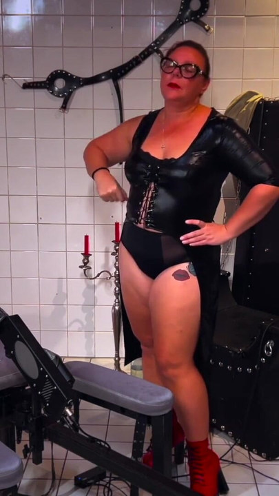 Must-see moment from "Dominatrix Mistress April - Slave fists Slave"