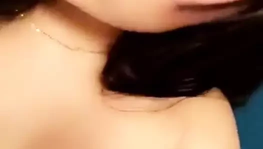 Ela tem pau grande