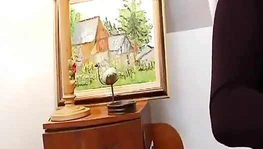 Старая дама-толстушка из Франции получила большой член в ее анальную дырку